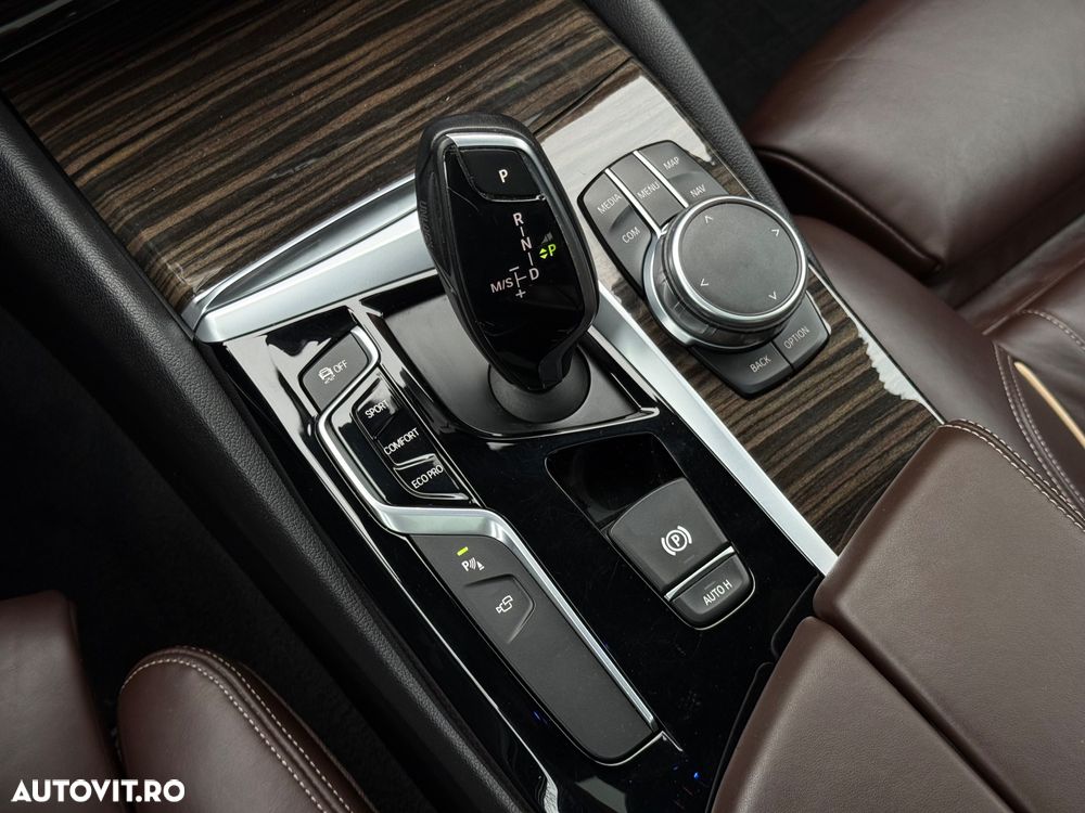 BMW Seria 5 520d Aut. Sport Line - 20