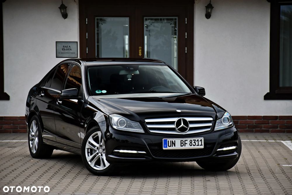 Mercedes-Benz Klasa C 200 (BlueEFFICIENCY) Avantgarde - 2