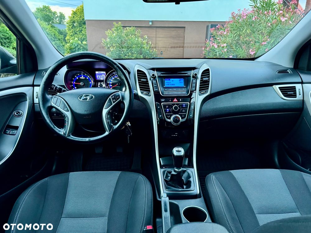 Hyundai i30 1.6 CRDi BlueDrive Comfort - 18