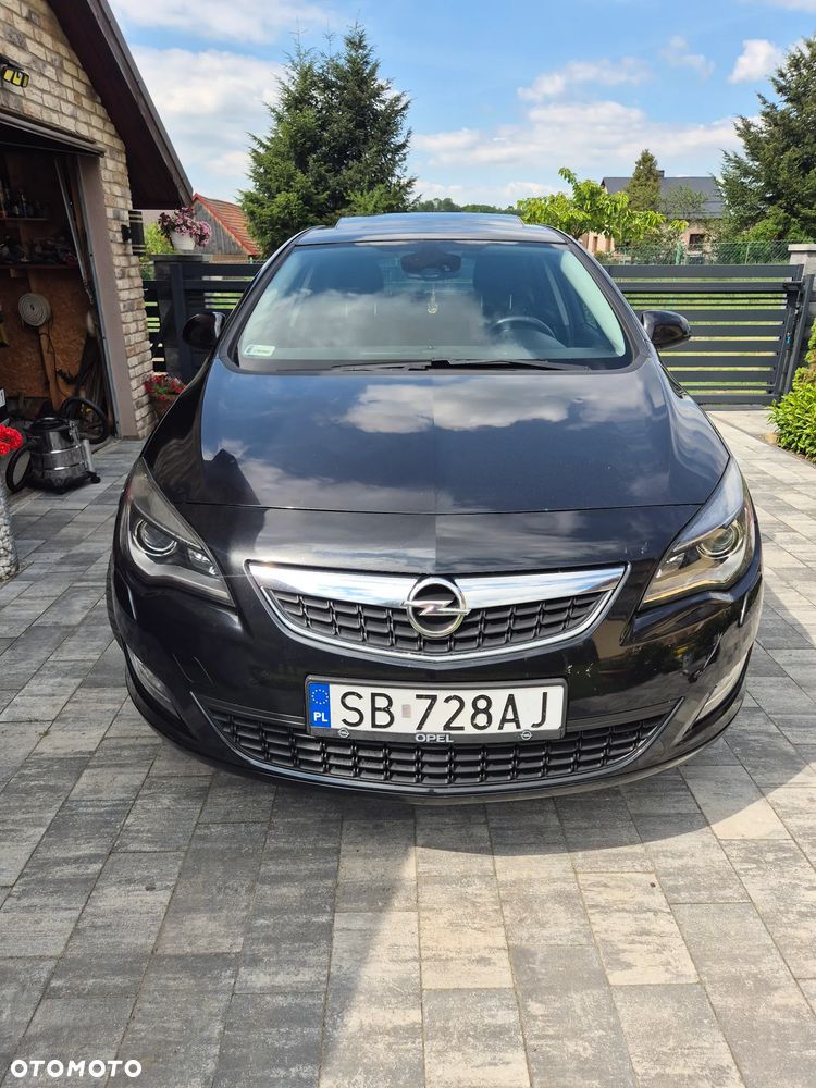 Opel Astra 2.0 CDTI DPF 150 Jahre - 9