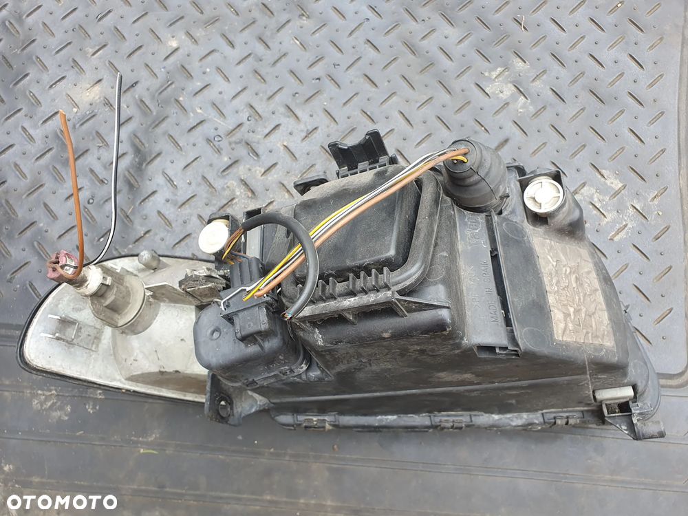AUDI A4 B5 REFLEKTOR LAMPA LEWY PRZÓD LEWA PRZEDNIA 8D0941003A ORYGINAŁ - 3