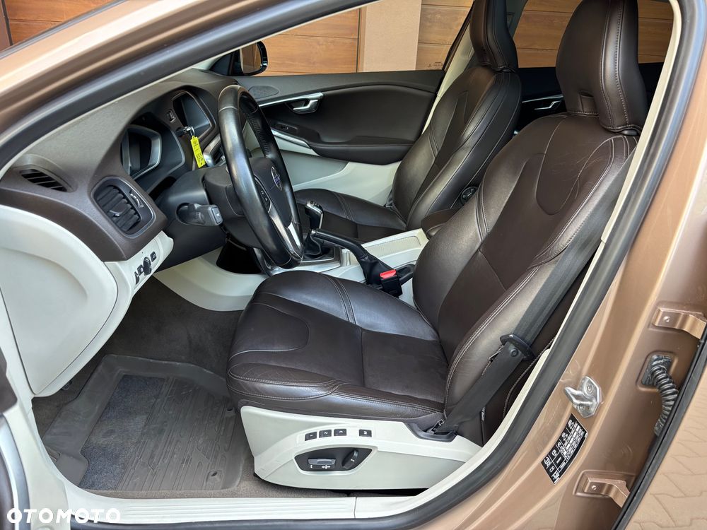 Volvo V40 T3 Summum - 7