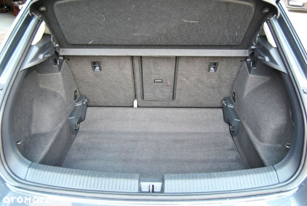 Volkswagen T-Roc 1.5 TSI Final Edition - 14