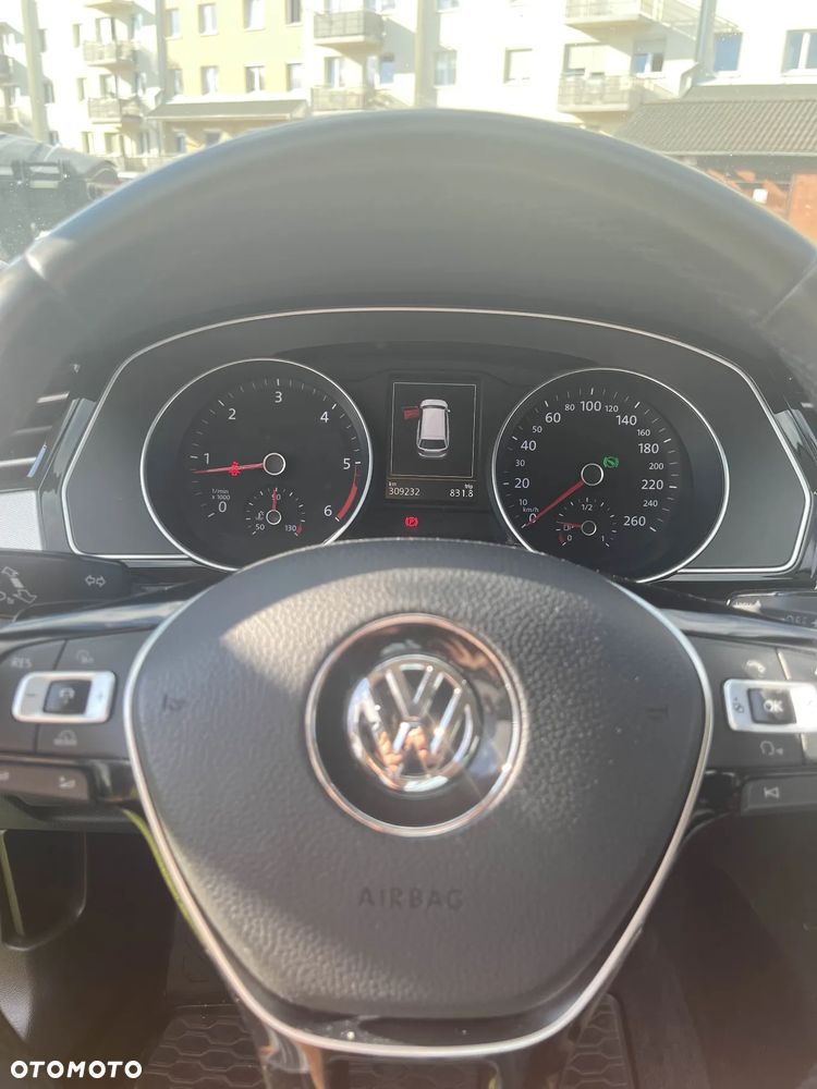 Volkswagen Passat 2.0 TDI BMT Highline DSG - 14