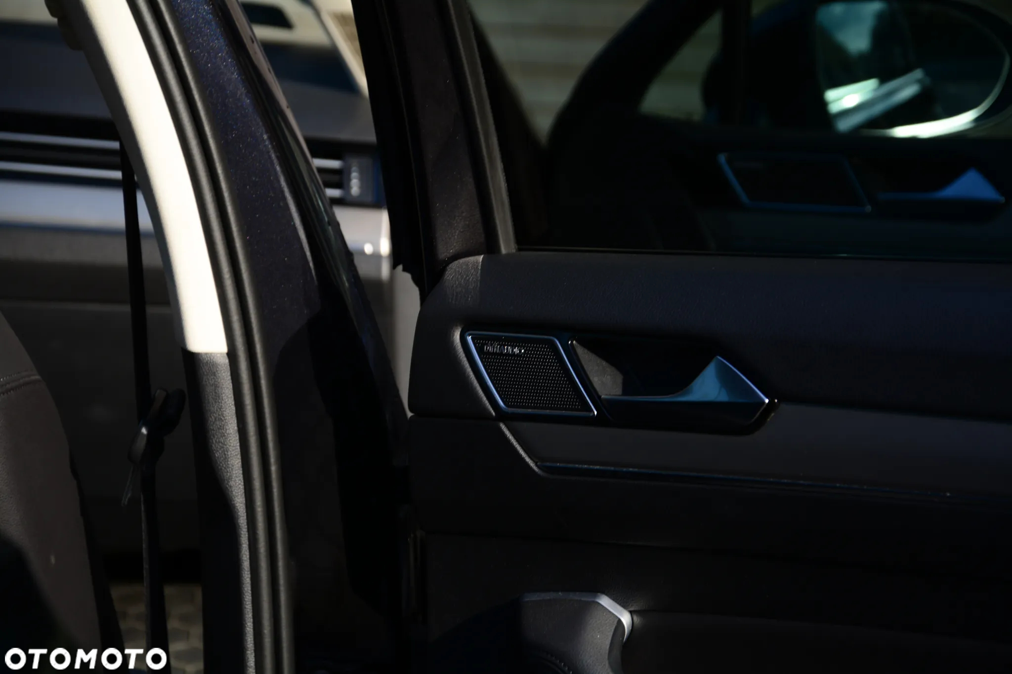 Volkswagen Passat 2.0 TDI BMT Highline - 27