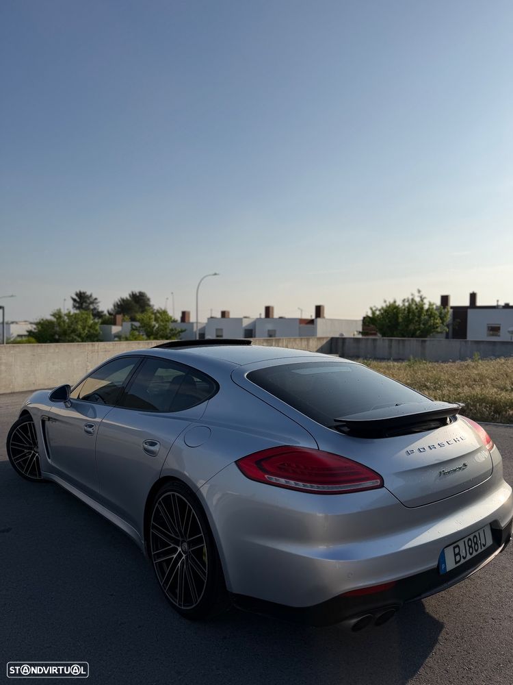 Porsche Panamera S Hybrid - 4