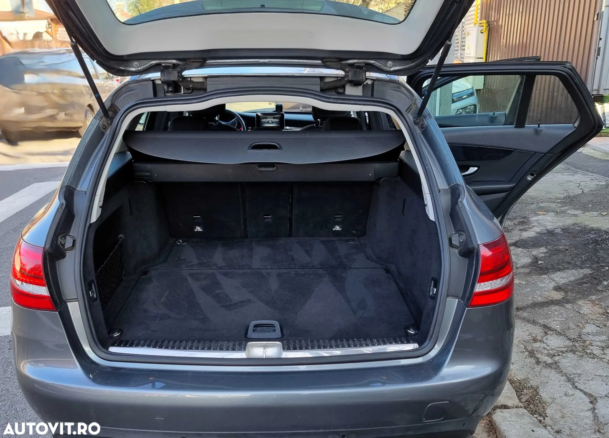 Mercedes-Benz C 220 (BlueTEC) d T - 2