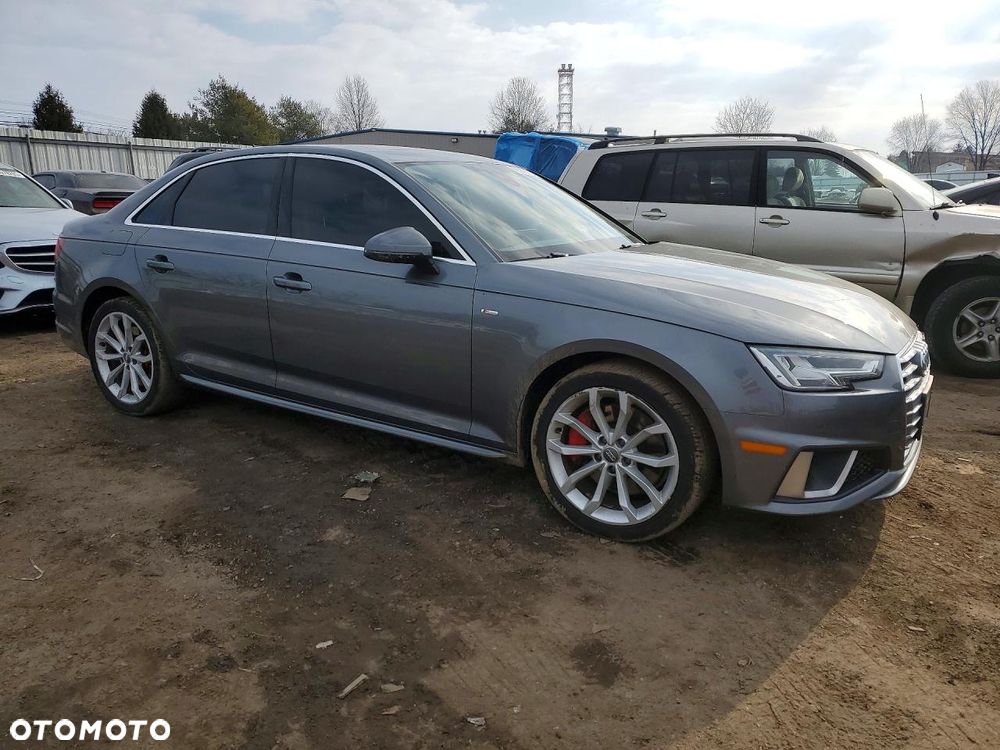 Audi A4 Limousine - 5