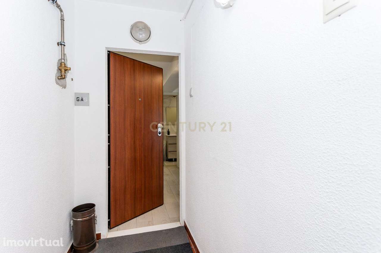 T2 Totalmente Remodelado - Marvila - Grande imagem: 2/17