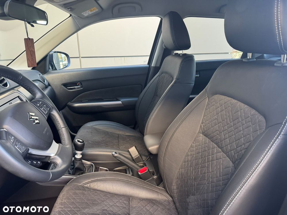 Suzuki Vitara 1.4 Boosterjet mHEV Elegance 2WD - 14