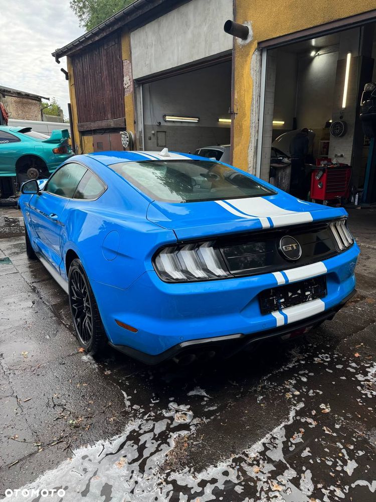 Ford Mustang 5.0 V8 GT - 6