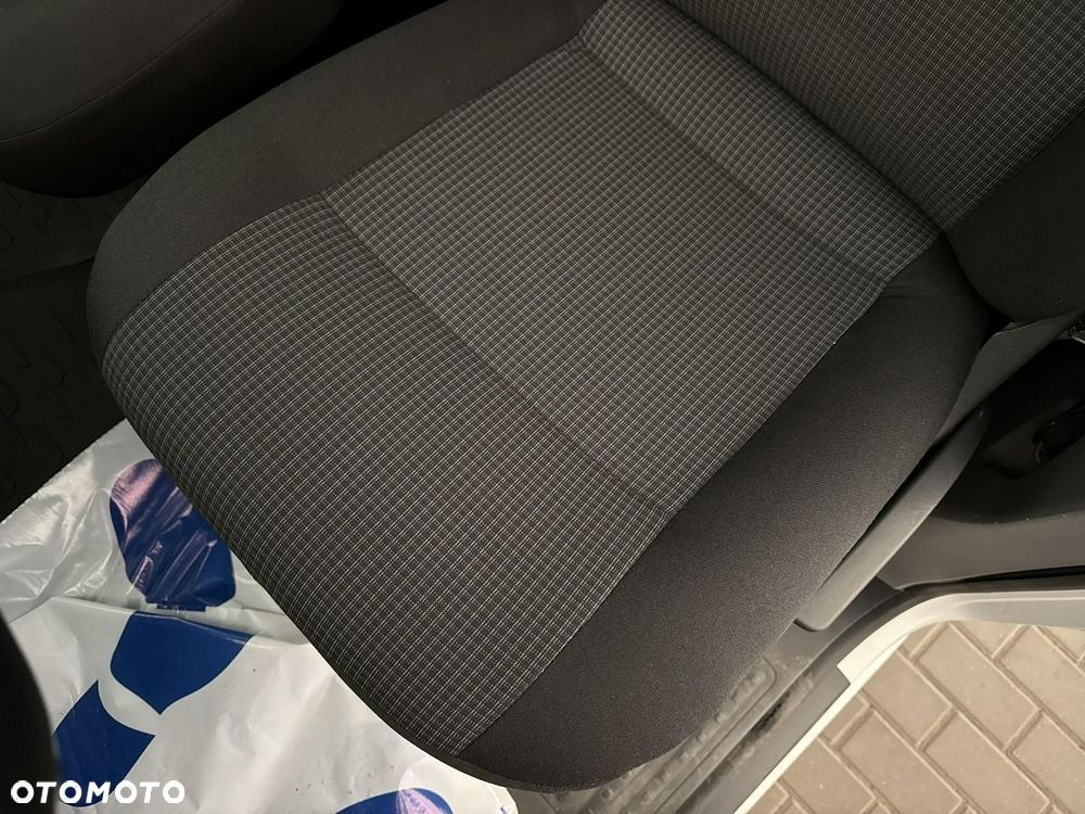 Volkswagen Transporter - 18