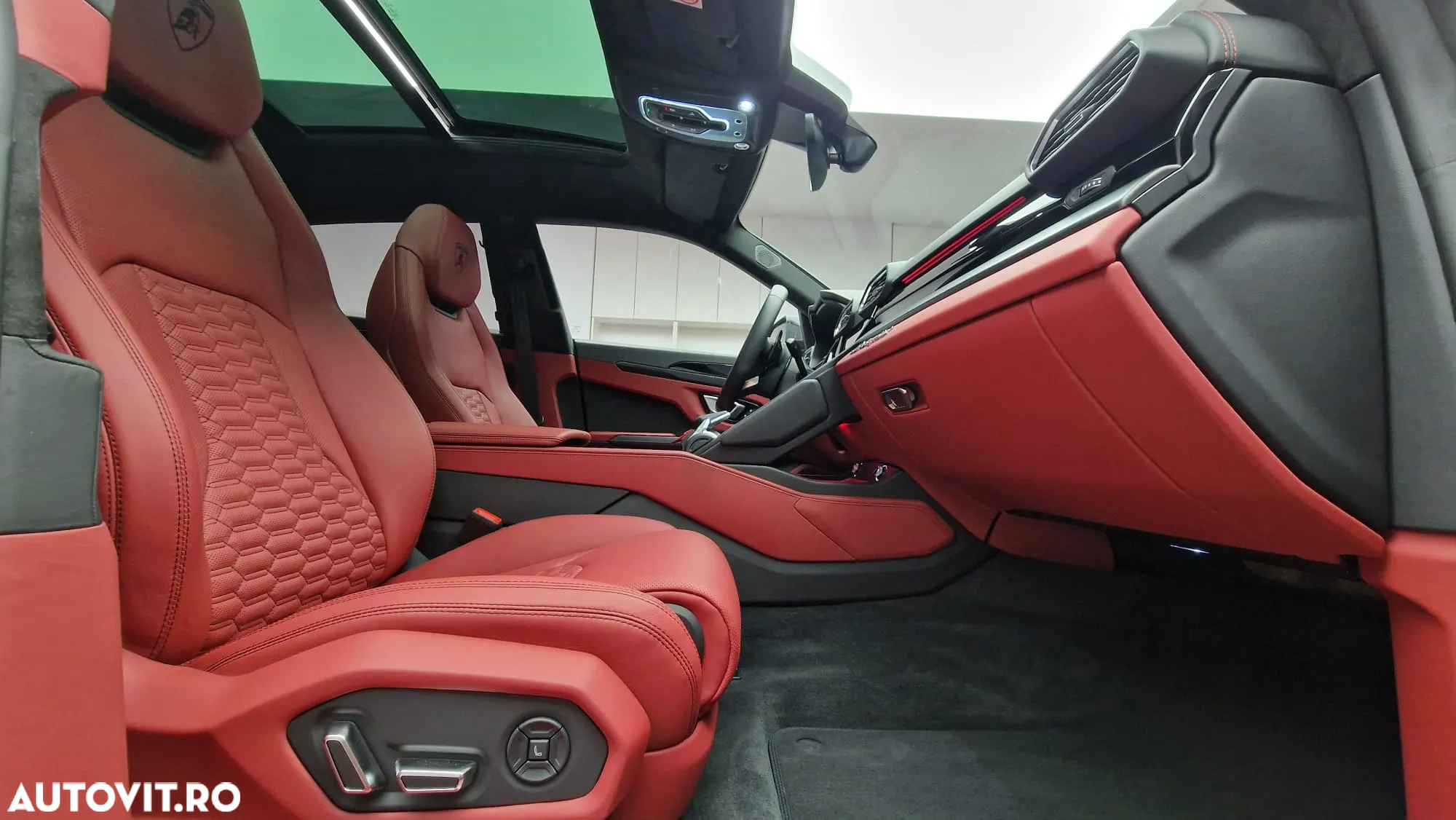 Lamborghini URUS - 16