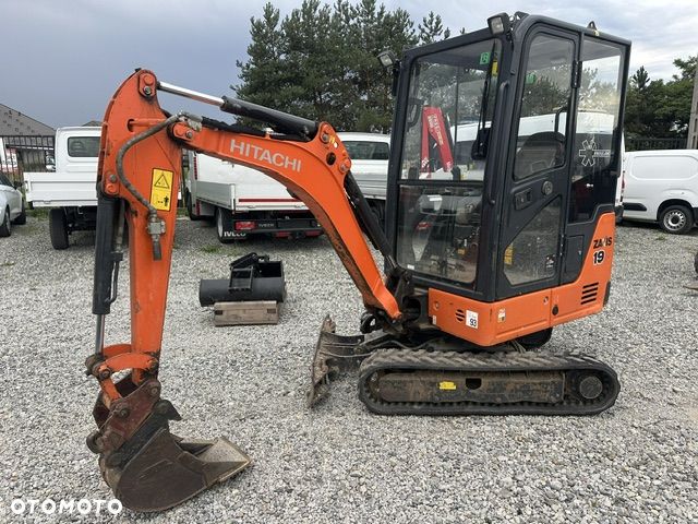 Hitachi ZX-19 nie Kubota Jcb Bobcat - 3