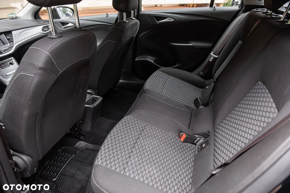 Opel Astra 1.6 D (CDTI) Business - 25