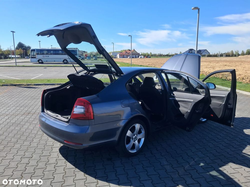 Skoda Octavia 1.8 T FSI Elegance - 22