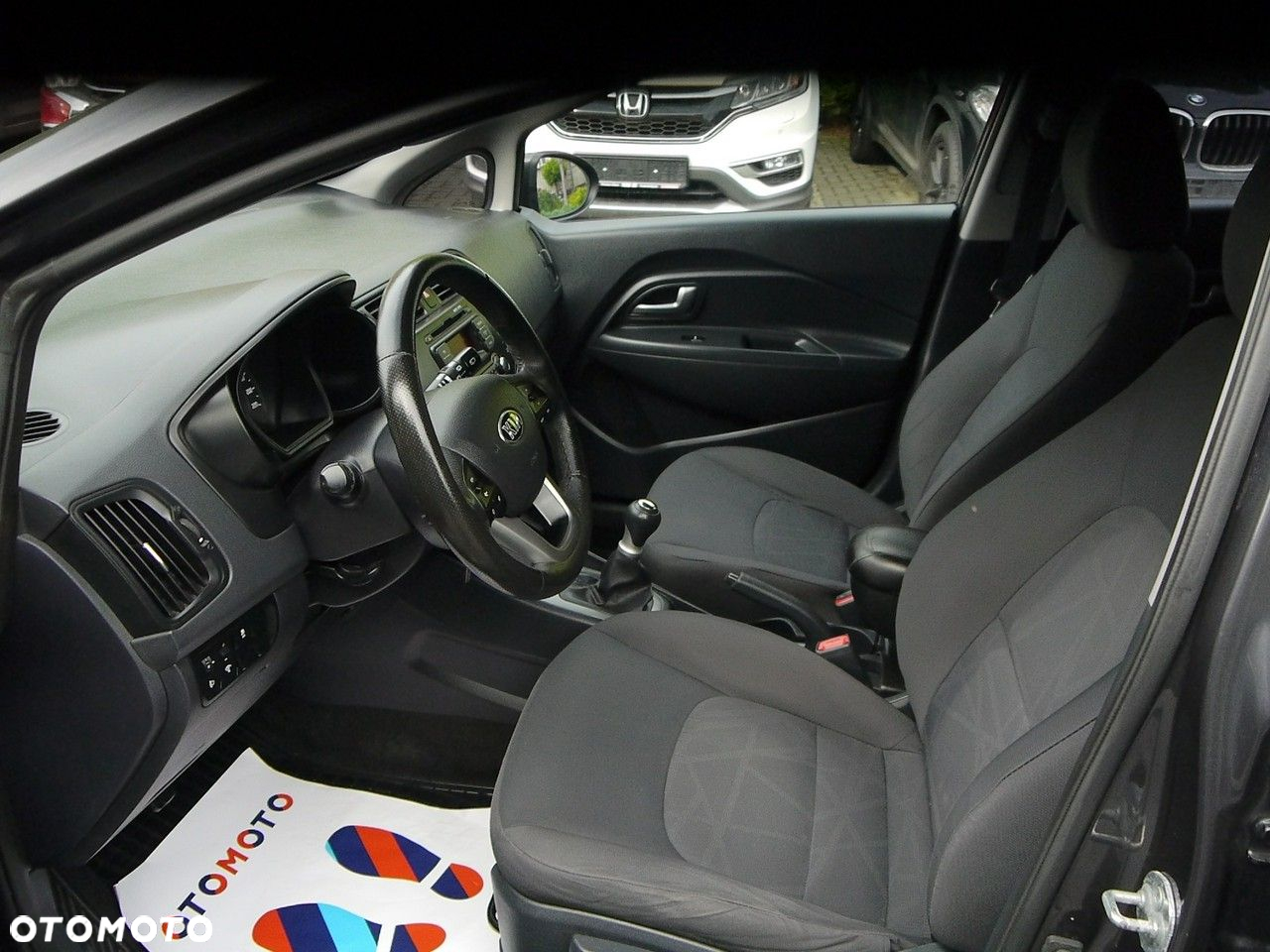 Kia Rio - 28