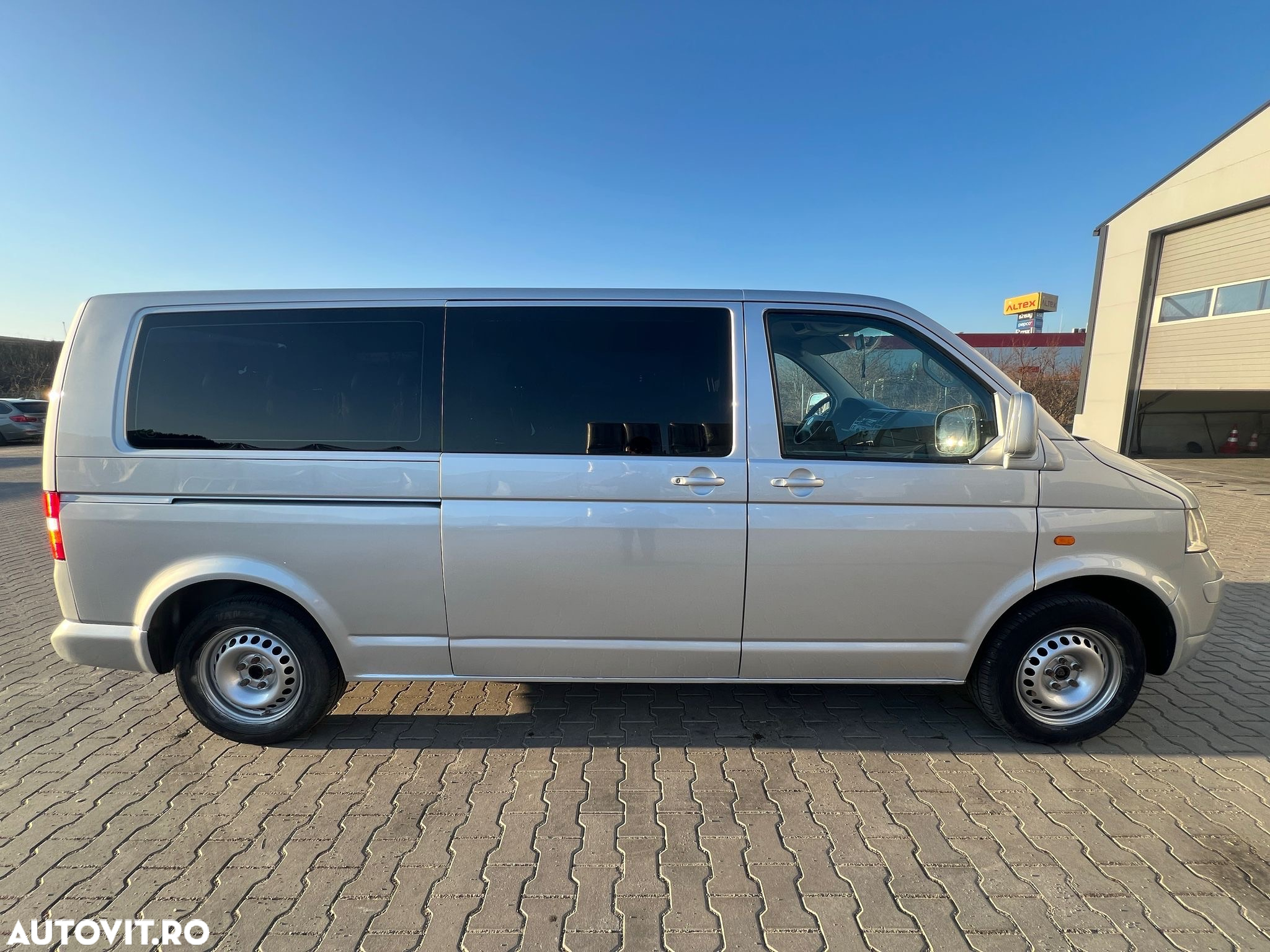 Volkswagen Transporter - 3