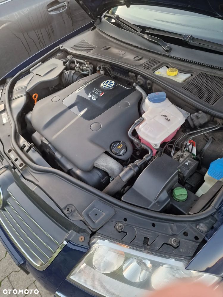 Volkswagen Passat 2.5 TDI Comfortline - 11