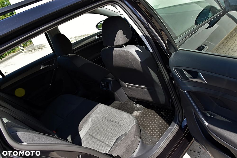 Volkswagen Golf 1.4 TSI BMT Comfortline - 23