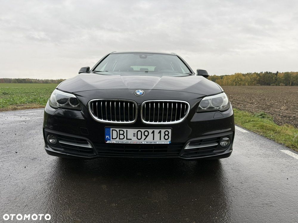 BMW Seria 5 520d Touring - 10
