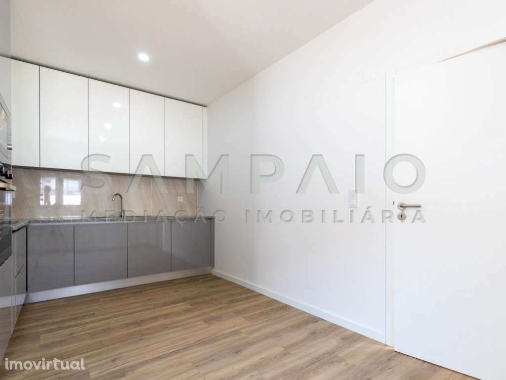 Moradia T1 - Centro de Rio Tinto - Renovada! - Grande imagem: 4/21