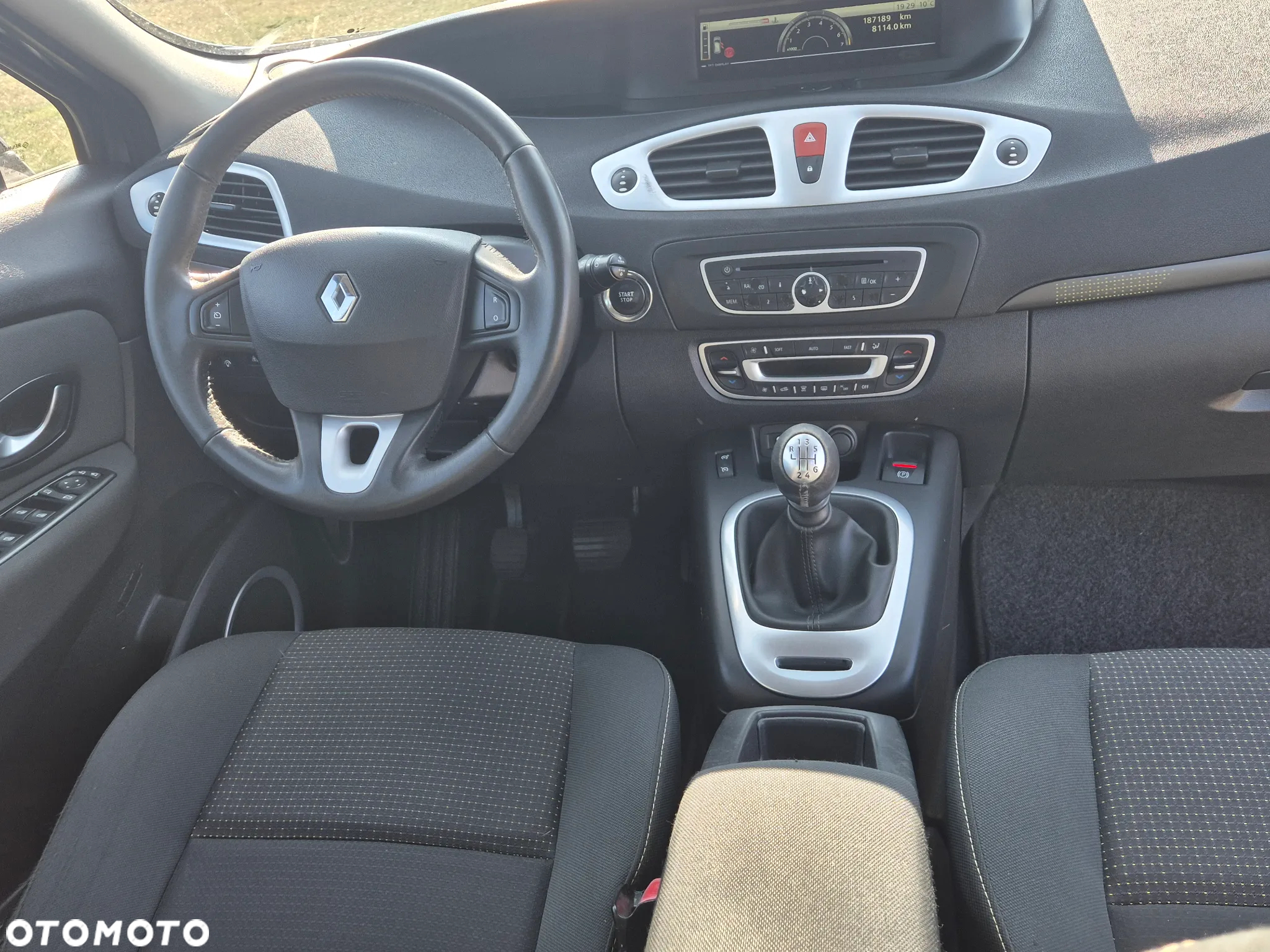 Renault Scenic 1.6 16V 110 Authentique - 15