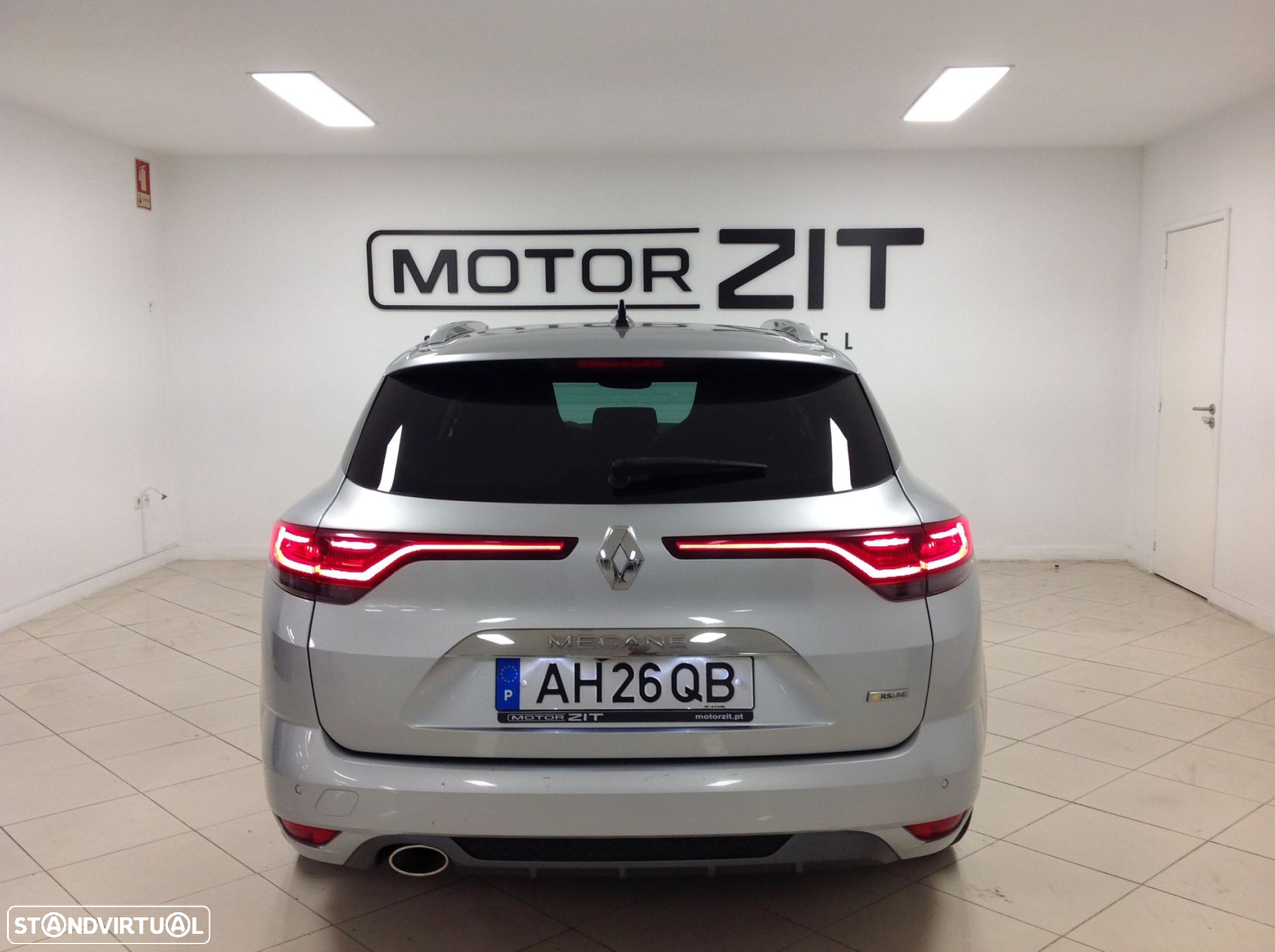 Renault Mégane Sport Tourer 1.5 Blue dCi R.S. Line - 5