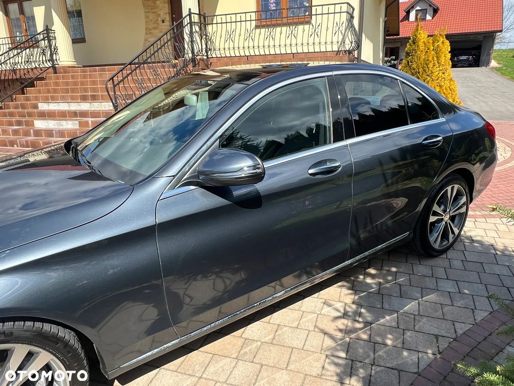 Mercedes-Benz Klasa C 300 7G-TRONIC - 16