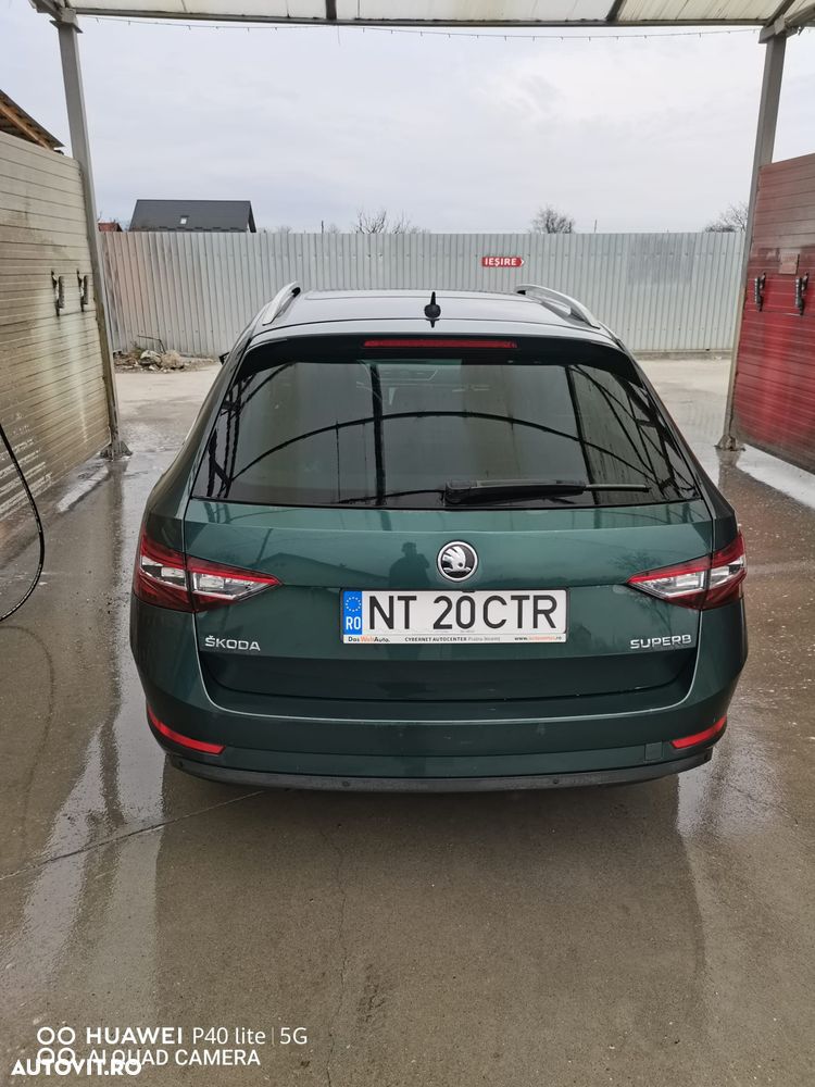 Skoda Superb 2.0 TDI DSG Laurin & Klement - 3