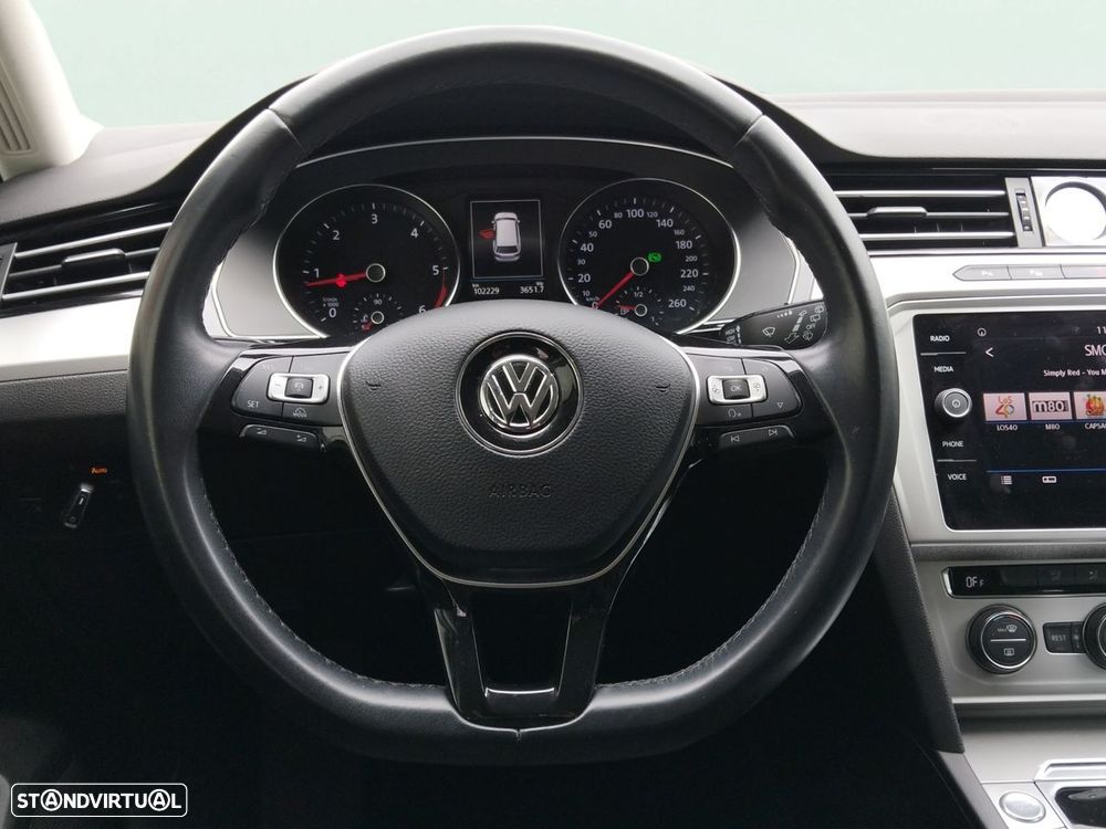 VW Passat Variant 2.0 TDI Confortline DSG - 8