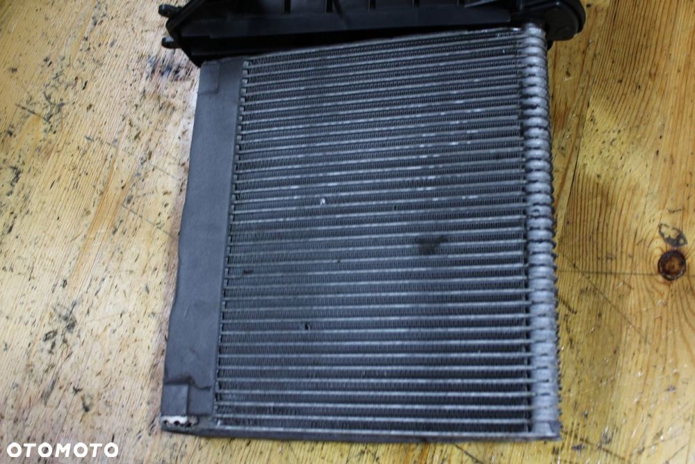 PAROWNIK KLIMATYZACJI COROLLA VERSO II AVENSIS T25 EUROPA - 12