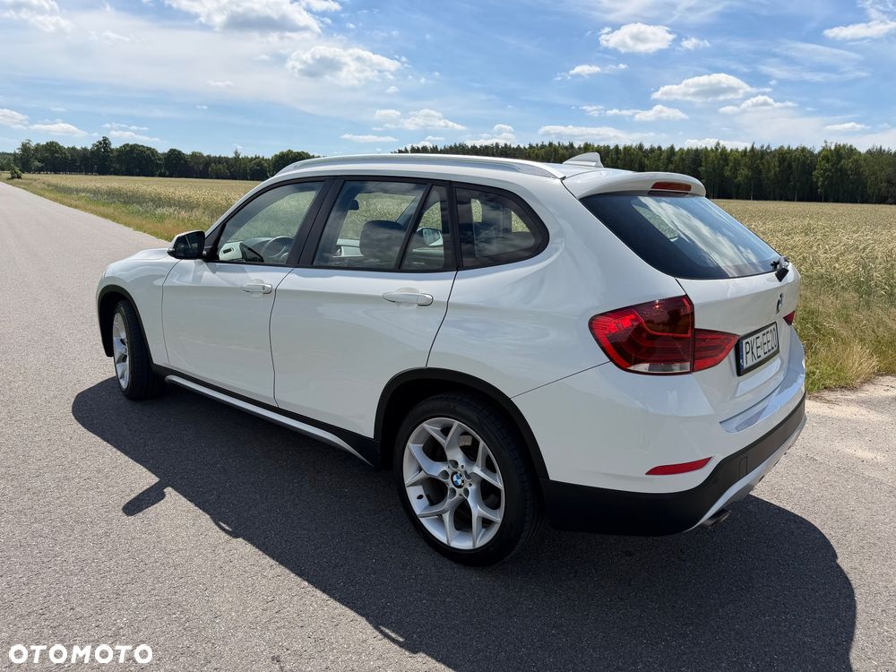 BMW X1 sDrive18d xLine - 9