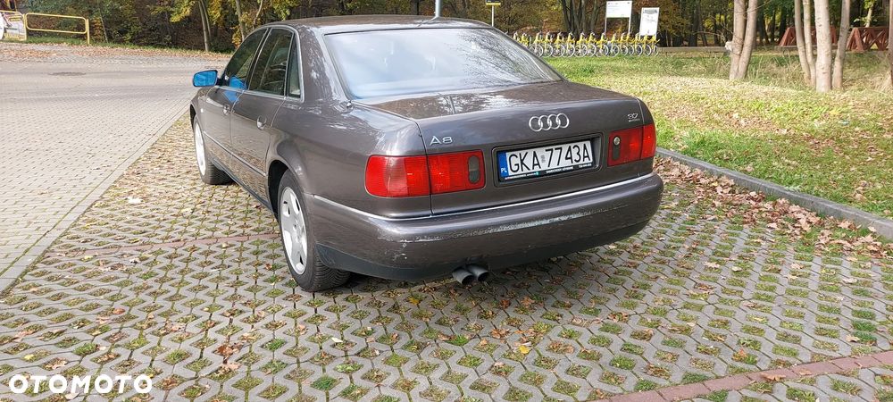 Audi A8 - 5