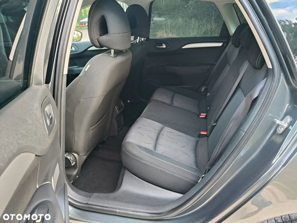 Citroën C4 VTi 120 Exclusive - 16