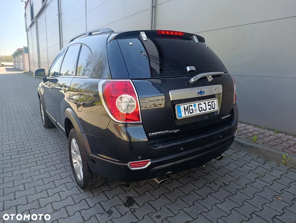 Chevrolet Captiva 2.4 2WD 7 Sitzer LS Family Edition - 24