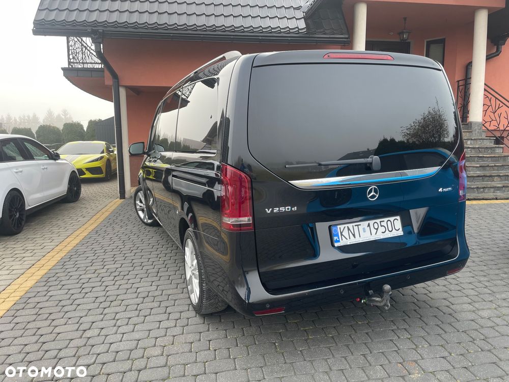 Mercedes-Benz Klasa V - 4