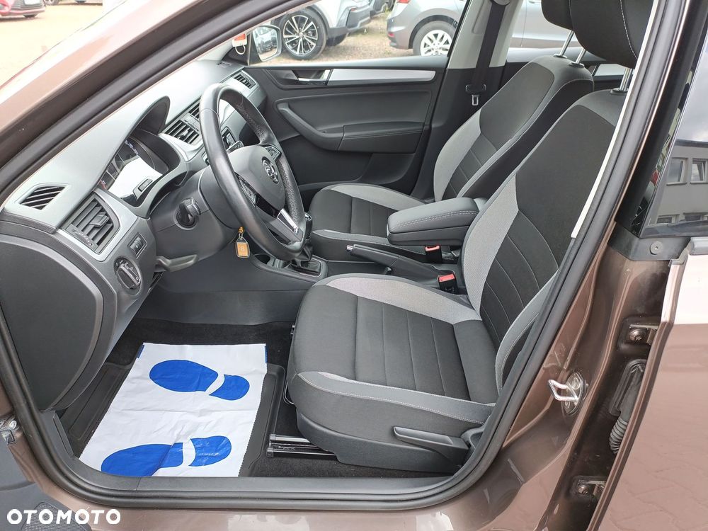 Skoda RAPID - 10