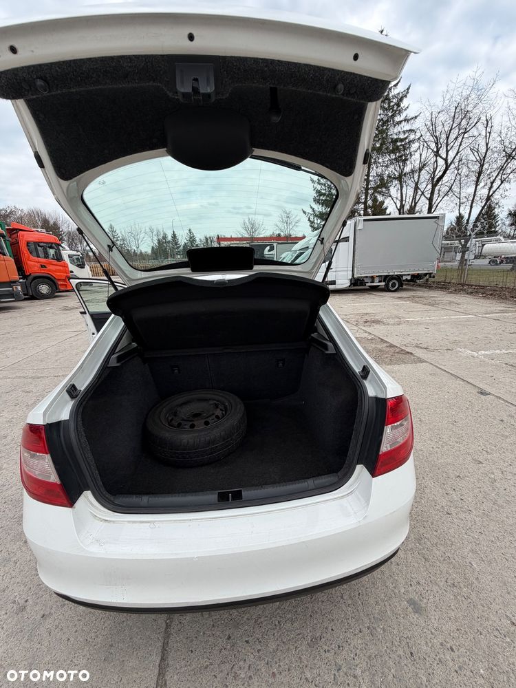 Skoda RAPID 1.2 Active Max - 10