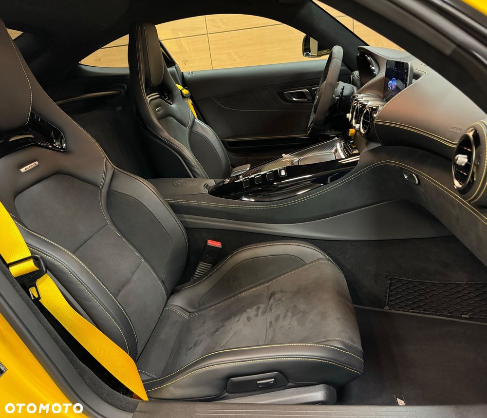 Mercedes-Benz AMG GT R - 18