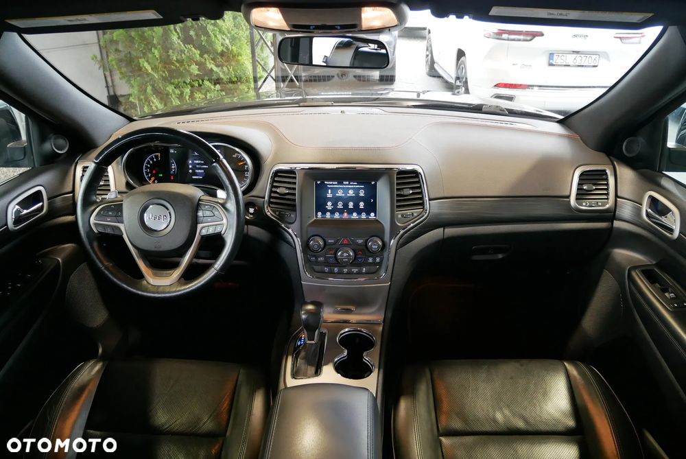 Jeep Grand Cherokee - 18