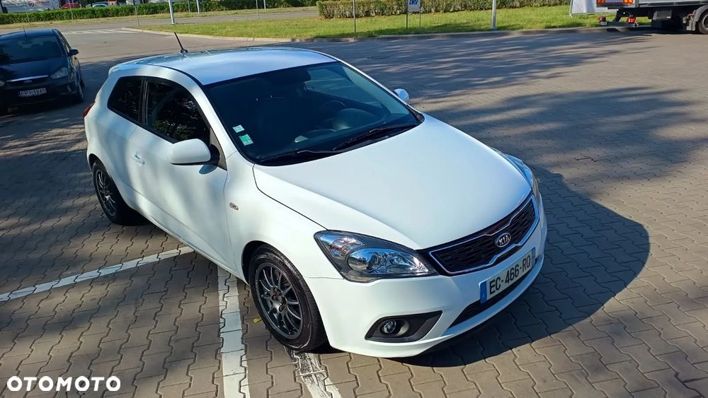 Kia Ceed 1.6 CRDi 128 97g Edition 7 - 6