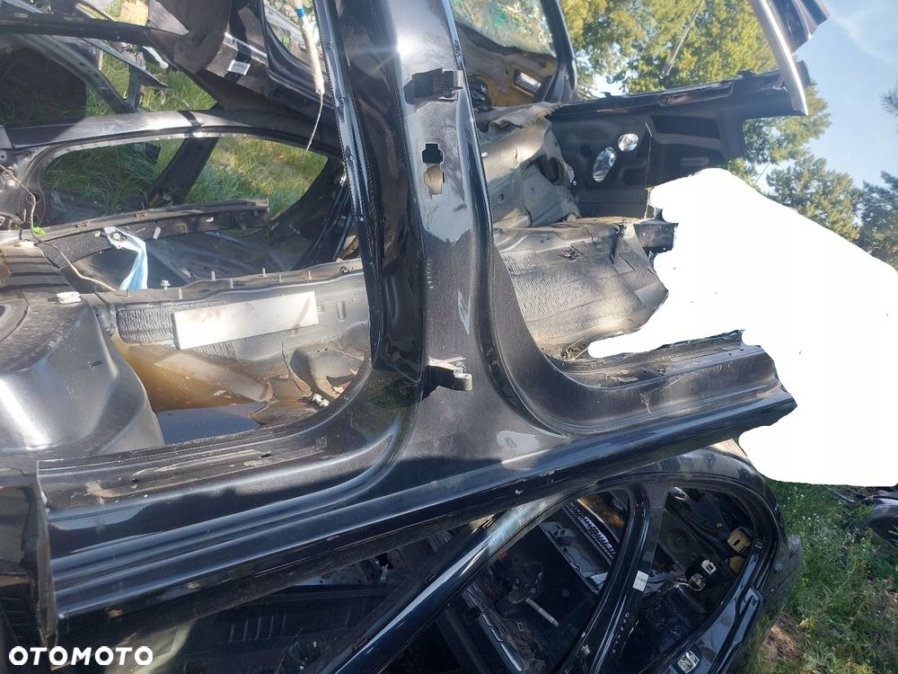 PRÓG PRAWY + SŁUPEK ŚRODKOWY AUDI A4 B8 LZ9Y - 10