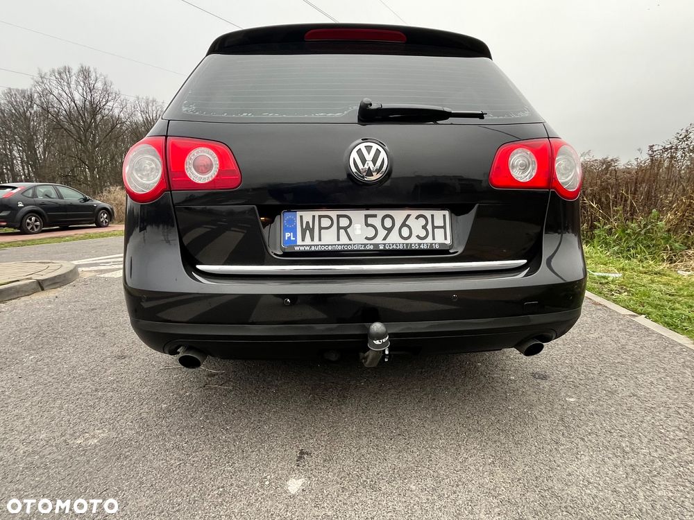 Volkswagen Passat 2.0 TDI 4Mot Highline DSG - 8