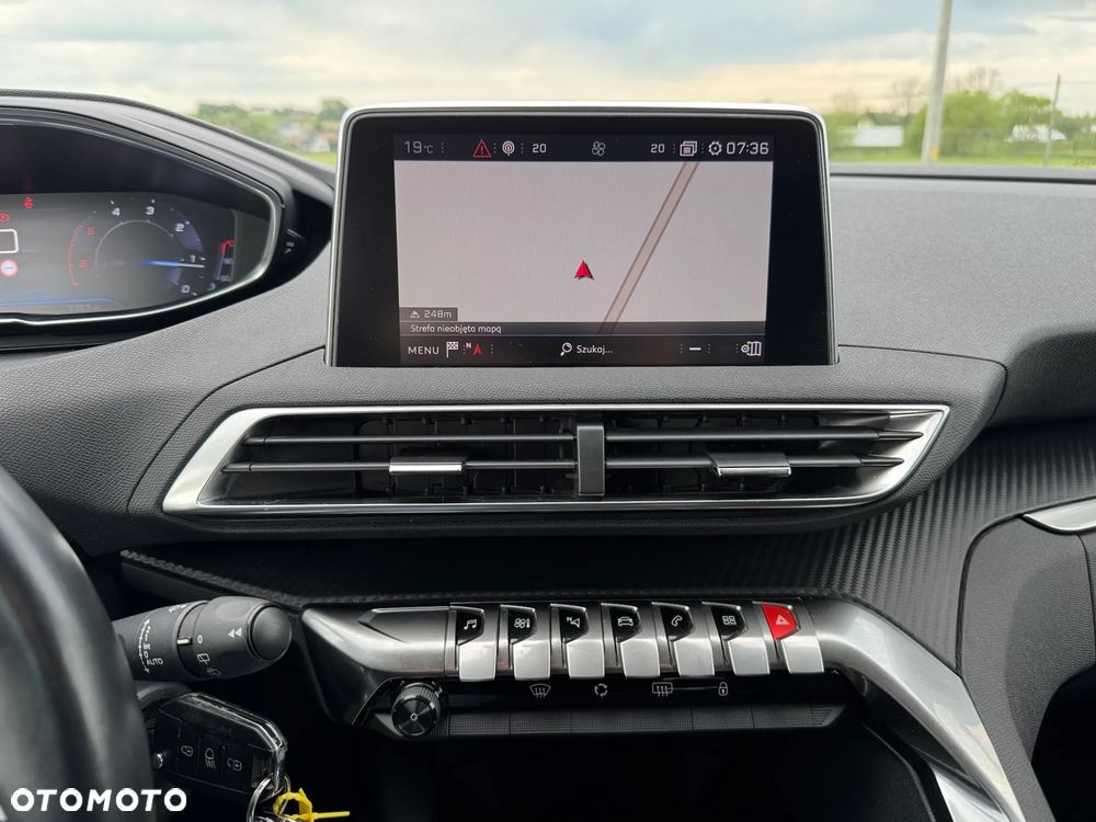 Peugeot 5008 - 9