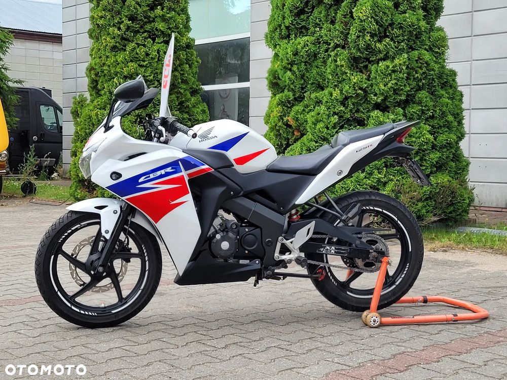 Honda CBR - 12