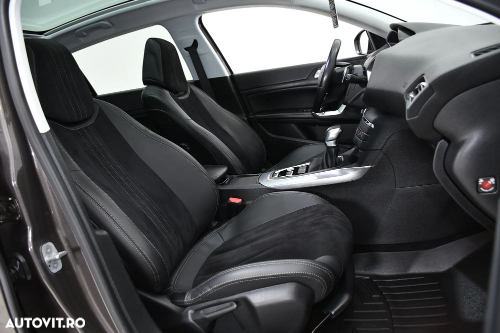 Peugeot 308 - 13