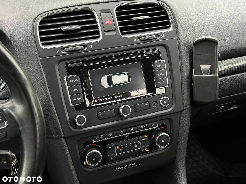 Volkswagen Golf 1.6 TDI DPF DSG Highline - 17
