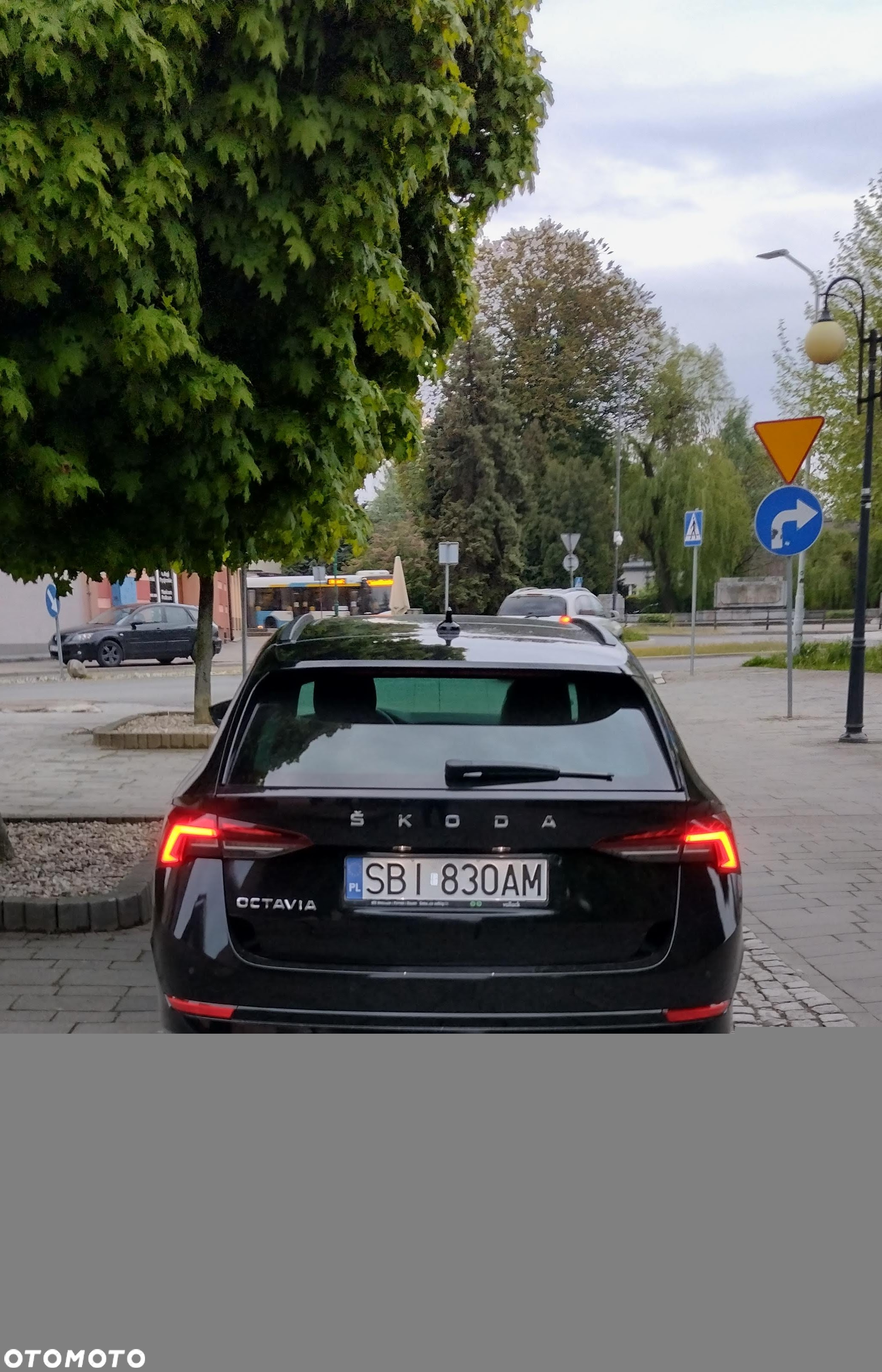Skoda Octavia Combi 2.0 TDI Ambition - 27