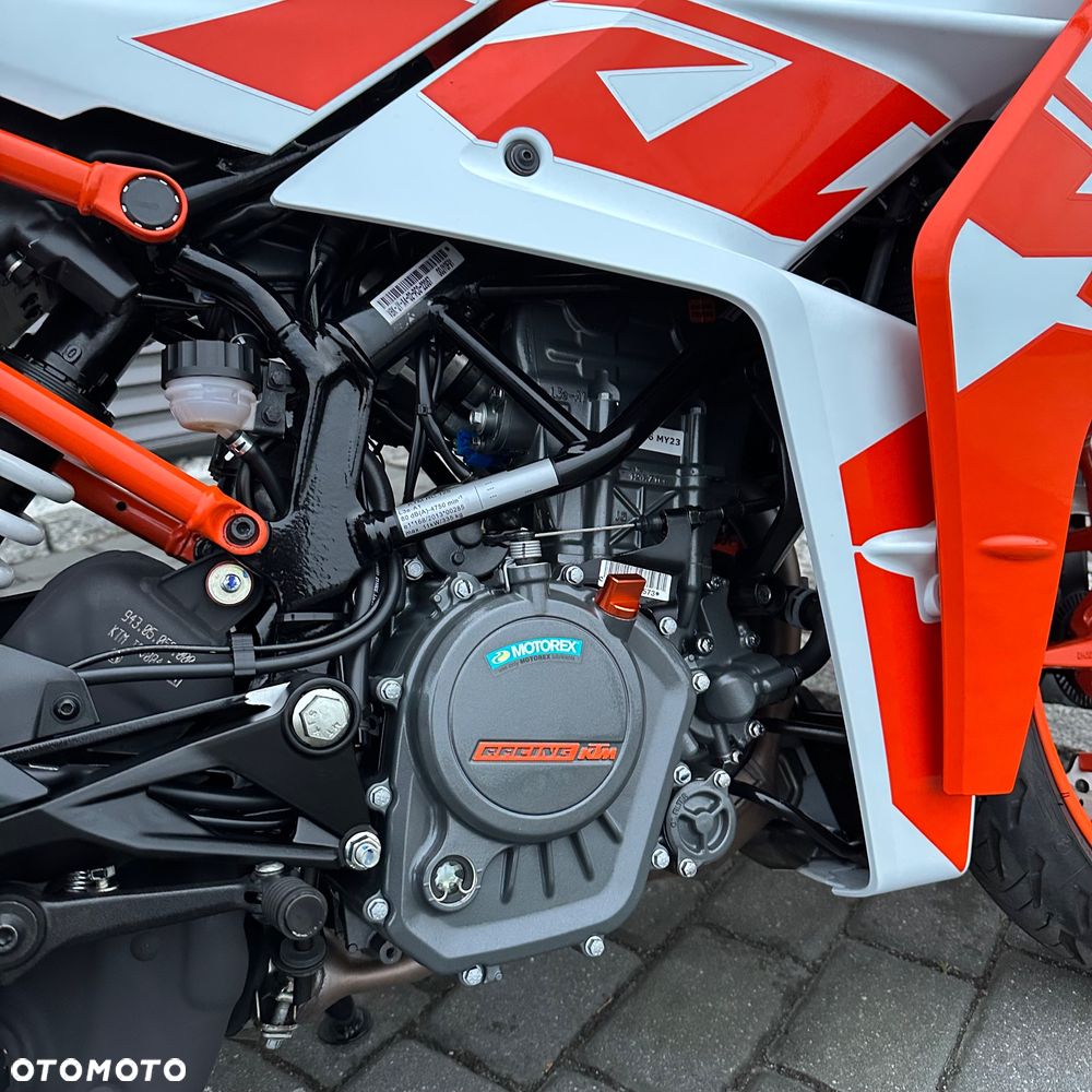 KTM RC 125 - 7